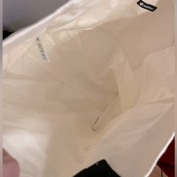 NWT Lululemon Double Handle Canvas Tote Bag 17L Natural & Black - Picture 13 of 13